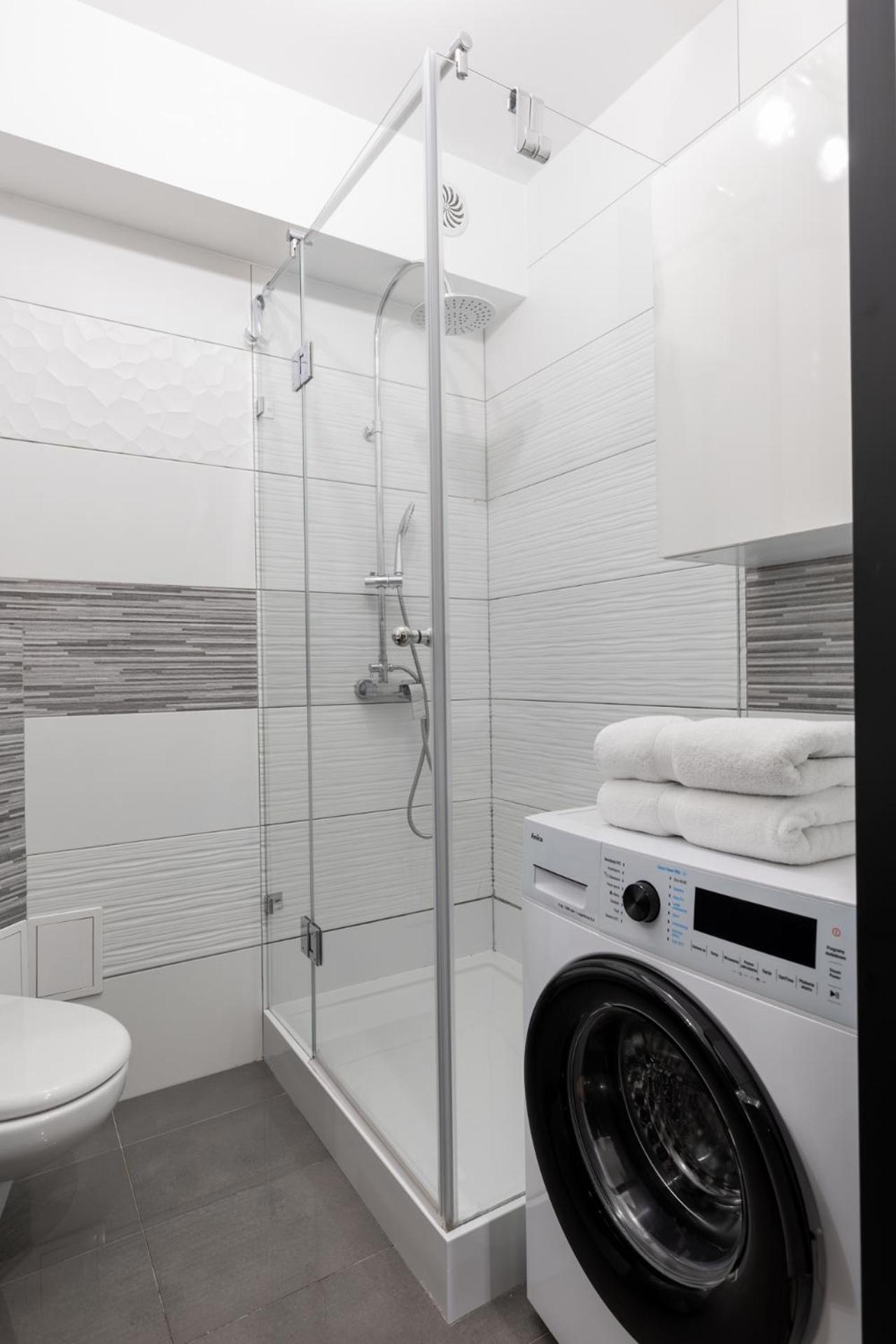 Apartamenty Premium, Faktura Vat, Zrodlowa Centrum Parter Ground Floor Parking Super Lokalizacja Two Bedrooms Kitchen 50 M2 Кельце Екстер'єр фото